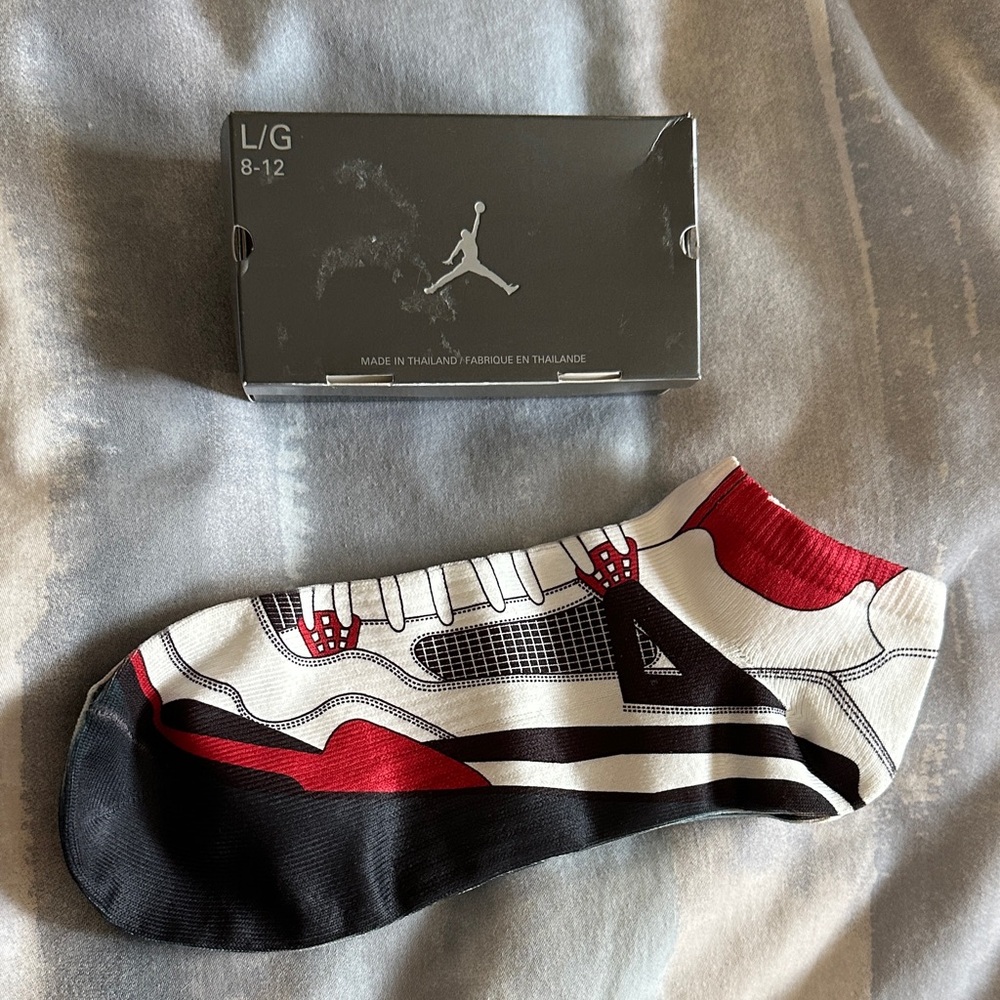 Nike Air Jordan Retro 4 Fire Red Low-Cut No-Show Ankle Athletic Socks Large 8-12